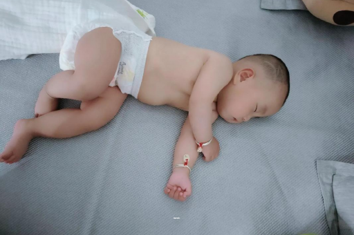 乐平宝宝突然很多眼屎